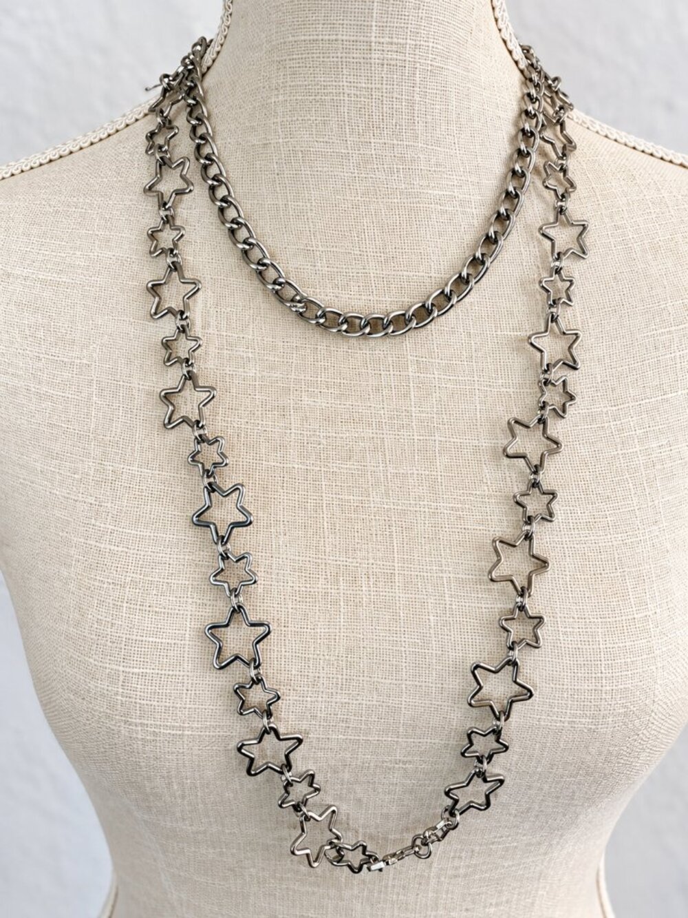 No Boundaries Silver Star Link Layered Necklace Y2K Silver Tone